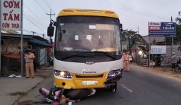 Tài xế xe khách ngủ gật tông 3 người thương vong rồi bỏ trốn