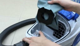 Người đàn ông nhận 2 viên gạch khi mua máy hút bụi qua mạng