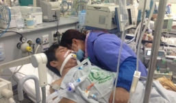 A9 Bạch Mai “vỡ trận” vì bệnh nhân nhập viện đông trong dịp Tết