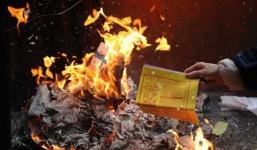 Những điều cần biết về lễ hóa vàng ngày Tết