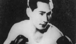 Tay đấm tuổi Tuất và trận đấu đến nay vẫn còn nghi vấn