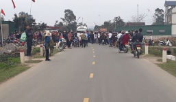 Công an đi xe biển giả gây tai nạn chết người, vội vàng xuống tháo biển số