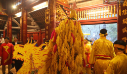 Hội Gióng Sóc Sơn diễn ra tưng bừng, không còn lộn xộn vì tranh cướp “giò hoa tre”