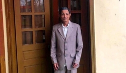 Nhặt được 20 triệu đồng, cụ ông đăng lên mạng  tìm người trả lại