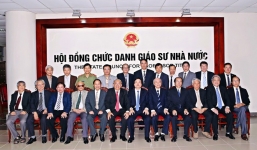 Bộ GD&ĐT xin Thủ tướng lùi thời hạn báo cáo rà soát công nhận GS, PGS