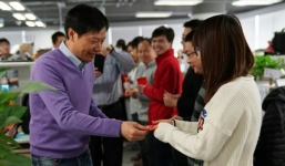 Tuần làm việc đầu tiên sau Tết: Công sở thưa vắng, người đi làm lác đác