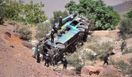 Xe buýt bất ngờ lao xuống hẻm núi ở Peru, ít nhất làm 44 người thiệt mạng