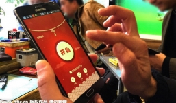 Quan chức Trung Quốc mất việc vì nhận hồng bao lì xì ảo ngày Tết