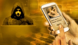 Cô gái 19 tuổi bị bạn trai tống tiền và dọa tung ảnh 'nóng' lên mạng Facebook