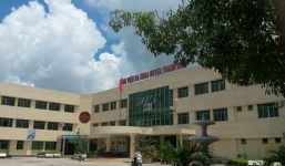 Giám đốc bệnh viện bị cách chức vì bổ nhiệm 'thần tốc' cho con trai