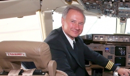 Chân dung phi công riêng của Tổng thống Trump