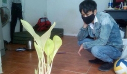 Ám ảnh phòng trọ sau Tết: Quên nồi cơm điện mốc meo đi, cây chuối mọc trong nhà mới là đỉnh cao!
