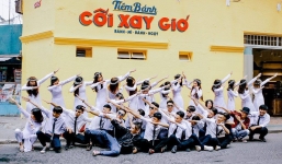 Bức tường vàng hot nhất Đà Lạt 'tử nạn' sau 1 đêm vì hình vẽ bậy khiến nhiều người bức xúc