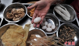 'Phật nhảy tường' - món ăn của quan chức cấp cao hầm 3 ngày mới xong