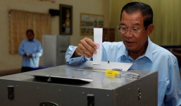 Tổng thống Donald Trump quyết định cắt viện trợ cho Campuchia 