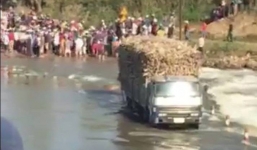 Thượng sĩ công an hy sinh khi nỗ lực cứu tài xế mắc kẹt giữa dòng lũ dữ