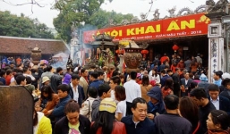 Giám đốc mất ghế vì lễ đền Trần: 'Không vấn đề gì'