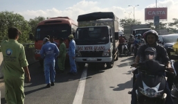 Hai tài xế đuổi đánh nhau gây náo loạn giao thông