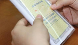 Làm giả sổ tiết kiệm đi rút 1 tỷ đồng 'bao' người tình đồng tính