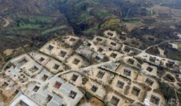 Ngôi làng “chuột chũi' kỳ lạ, hàng trăm năm nay người dân sống lẩn khuất sâu trong lòng đất