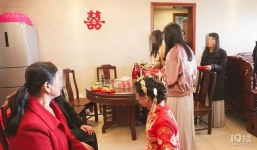 Bỏ ra hàng chục triệu cho bộ ảnh đám cưới, đôi vợ chồng trẻ nhận lại toàn ảnh cắt từ clip