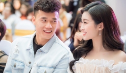 Hoa hậu Đỗ Mỹ Linh xuất hiện tình tứ bên thủ môn Bùi Tiến Dũng