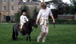 Cách làm mẹ của Công nương Diana vẫn luôn khiến các mẹ khắp thế giới ngưỡng mộ