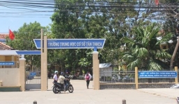 Vụ phụ huynh ép giáo viên quỳ gối: Không cần đơn yêu cầu của bị hại để khởi tố