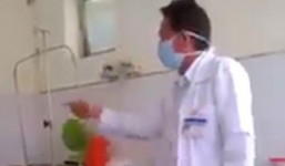 Kỷ luật bác sĩ đuổi bệnh nhân, thách thức người nhà tố cáo