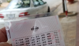 Mua vé số dạo bất ngờ trúng 70 tỷ đồng