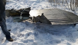 Rơi hơn 3 tấn vàng, máy bay Nga hạ cánh khẩn cấp