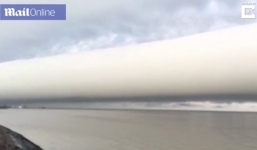 Cận cảnh phần đuôi của khối không lạnh quét qua một vùng bầu trời