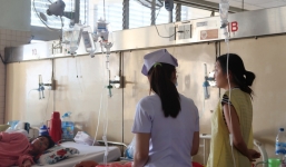 Hóc hạt mãng cầu, người phụ nữ 55 tuổi suýt chết