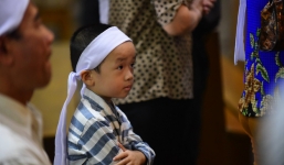 Hàng nghìn giáo dân viếng Tổng giám mục Phaolô Bùi Văn Đọc tại nhà thờ Đức Bà