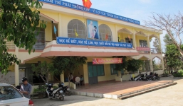 Nghẹn lòng tâm tư của thầy giáo gửi hiệu trưởng bị tố 'ăn chặn' tiền lương, nhận tiền chạy việc