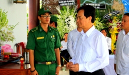 Nguyên Thủ tướng Nguyễn Tấn Dũng đến viếng cố Thủ tướng Phan Văn Khải