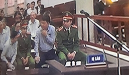 Ông Thăng liên tục nói chuyện với Ninh Văn Quỳnh trong phiên xét xử hôm nay 19/3