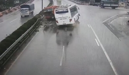 Vụ ôtô khách tông xe cứu hỏa trên cao tốc: Giới tài xế lên tiếng 