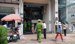 Nam thanh niên bị thanh máy tòa nhà kẹp cổ nguy kịch