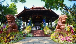 Cận cảnh nơi an nghỉ của cố Thủ tướng Phan Văn Khải bên cạnh mộ vợ