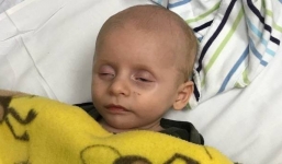 Đưa con đến bệnh viện cấp cứu, bác sĩ từ chối khám vì nguyên nhân khiến ai cũng phẫn nộ