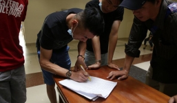 Hàng trăm cư dân chung cư Carina Plaza ký đơn kiến nghị khẩn cấp lên Chính phủ