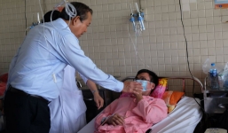 Phó Thủ tướng thăm nạn nhân vụ cháy chung cư Carina: Rất đau xót, đây là tổn thất không thể bù đắp được