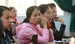 Vụ 500 giáo viên mất việc: Đắk Lắk đề nghị tạm dừng đưa tin, tránh làm nóng