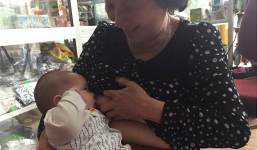 Bà nội cho cháu bú ti, mẹ chụp ảnh đem lên khoe khiến hội chị em tranh cãi nảy lửa