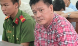 Xét xử cán bộ hải quan nhận hối lộ hơn nửa tỷ trong 1 tuần