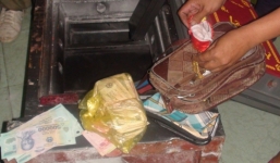 Lẻn vào trộm vàng nhà hàng xóm, hai nữ sinh nhận cái kết đắng