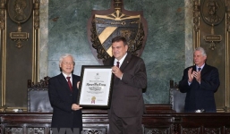 Tổng Bí thư Nguyễn Phú Trọng nhận Bằng Tiến sỹ danh dự tại Cuba