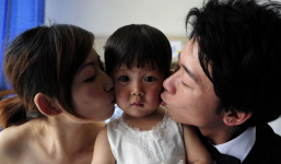 Chồng quen thói 'hái hoa bắt bướm', vợ bế con về nhà ngoại rồi diễn kịch nhẹ nhàng khiến chồng sợ xanh mắt