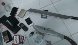 Nhân viên quán bar khống chế, bắt người đòi tiền chuộc